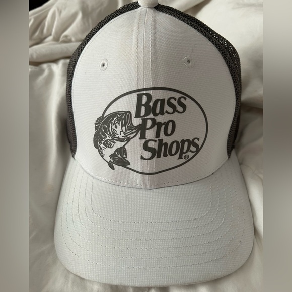 Bass Pro Shops White and Black Fishing Cap - Picture 1 of 3